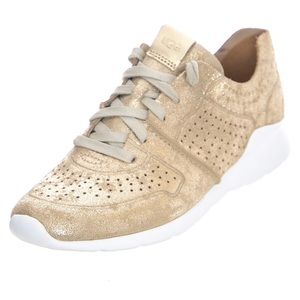 Ugg - Tye Stardust Sneaker
GOLD / 7M - Brand New